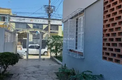 Apartamento com 2 quartos à venda na Avenida Berlim, 470, São Geraldo, Porto Alegre