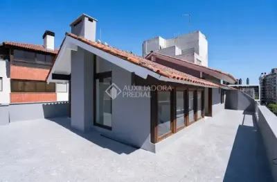 Cobertura 3 quartos, 1 suíte, 4 vagas na auxiliadora