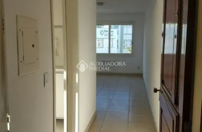 Amplo e reformado – 2 dormitórios com excelente iluminação natural