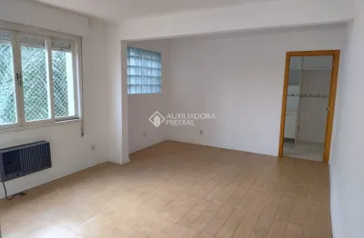 Apartamento com 2 quartos à venda na Rua Umbú, 85, Passo da Areia, Porto Alegre