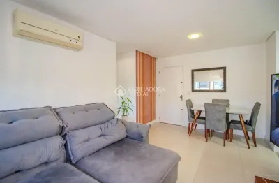 Apartamento de 2 quartos com 2 vagas à venda no bairro Passo da Areia em Porto Alegre