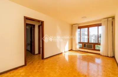 Apartamento com 02 quartos, suíte e vaga de garagem no bairro auxiliadora porto alegre