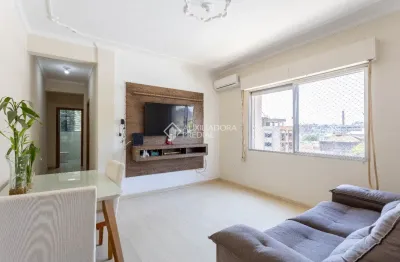 Imóvel mobiliado bem localizado, dois dormitórios - Centro histórico