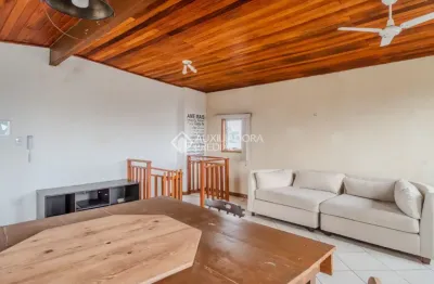 Cobertura na azenha, 150m², 3 quartos, 1 suíte, 3 banheiros