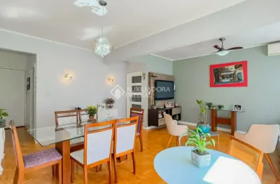 Amplo apartamento de 3 dormitórios próximo à redenção e ufrgs!