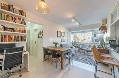 Apartamento 2 dormitórios com suíte, 2 vagas e churrasqueira no jardim botânico!