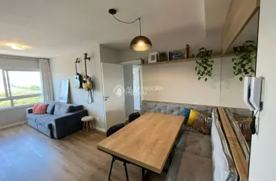 Apartamento com 2 dormitórios, suíte e 3 vagas na cidade baixa – condomínio clube completo!