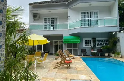 Linda casa à venda, vargem grande, em rua bucólica, silenciosa no rio de janeiro, rj