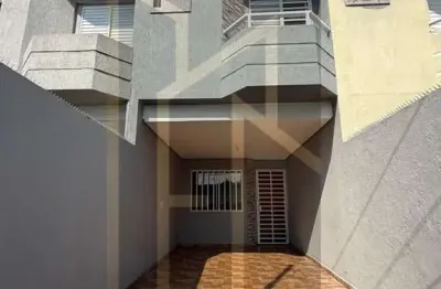 Casa para Locação em São Paulo, Vila Santana, 3 dormitórios, 1 suíte, 2 banheiros, 2 vagas