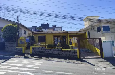 Casa frente com 3 dormitórios para alugar, 122 m² por r$ 6.282/mês - rua joão amaral rios, 440 - praia comprida - são josé/sc