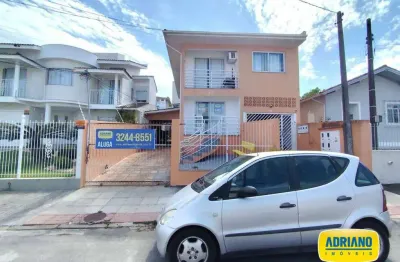 Casa piso térreo frente, com 2 dormitórios para alugar, 88 m² por r$ 2.871/mês - rua conde afonso celso, 197 - capoeiras - florianópolis/sc