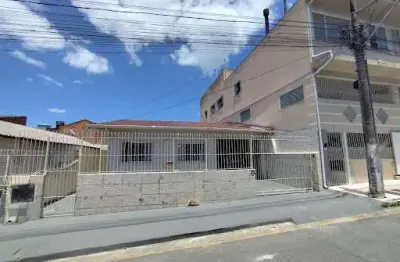 Casa com 3 dormitórios para alugar, 90 m² por r$ 3.864,48/mês - bela vista - são josé/sc