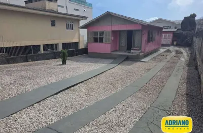 Casa com 3 dormitórios à venda, 68 m² por R$ 1.100.000,00 - Capoeiras - Florianópolis/SC