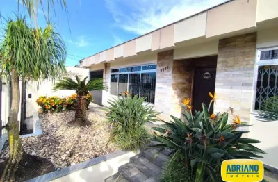 Casa com 4 dormitórios para alugar, 250 m² por R$ 5.834,37/mês - Real Parque - São José/SC