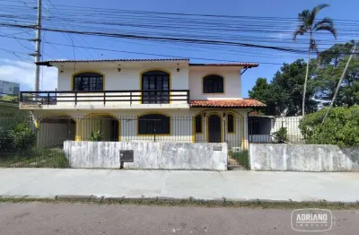 Casa com 4 dormitórios para alugar, 200 m² por R$ 3.650,38/mês - Capoeiras - Florianópolis/SC