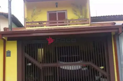 Sobrado com 4 quartos, 3 banheiros e edícula - bosque dos eucaliptos