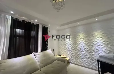 Casa á venda com 3 dormitórios, sendo uma suíte no jardim satélite