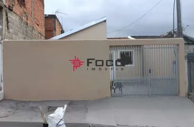 Casa no conjunto residencial dom pedro i - 03 dormitórios - edícula -1 dormitório - 240m²
