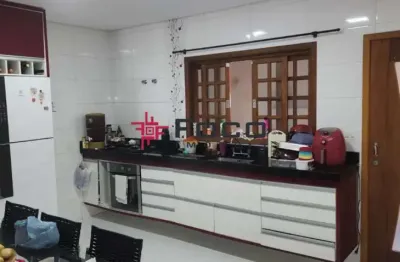 Casa/ santa paula/ 03 dormitórios sendo 01 suíte/295m²/ jacareí