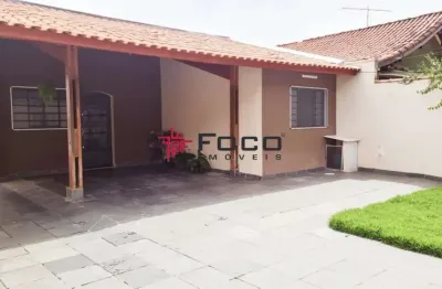 Casa com 3 quartos à venda na Avenida Iguape, Jardim Satélite, São José dos Campos