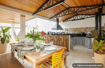 Casa mobiliada para locação / 230m² / urbanova / são josé dos campos