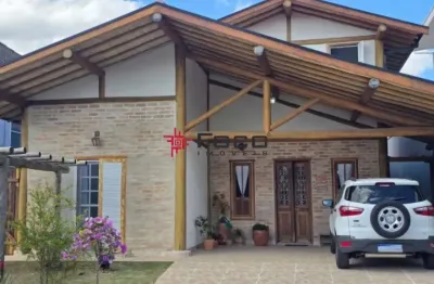 Casa charmosa! / altos da serra i / urbanova / 02 suítes / 190m² / são josé dos campos