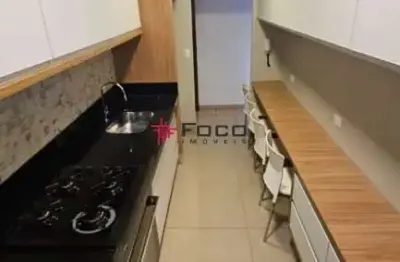 Lindo apartamento reformado para locação ou venda no jardim aquárius - edifício golden park