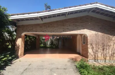 Casa ampla / jd. esplanada / 04 dormitórios / 370m² / são josé dos campos