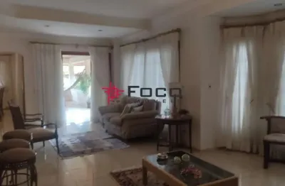 Casa/Condomínio - Residencial - No bairro Jardim das Colinas -  Jardim das Colinas