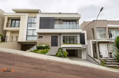 Casa à venda na Rua Padre Júlio Saavedra, 970, Uberaba, Curitiba
