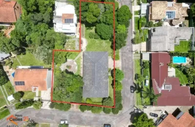 Terreno à venda na Rua Palermo, 23, Cascatinha, Curitiba