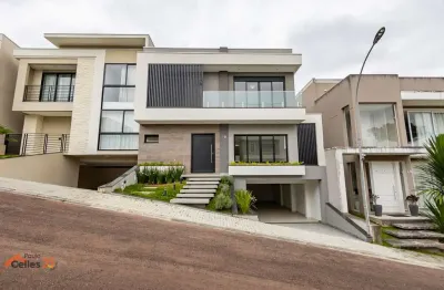 Casa à venda na Rua Padre Júlio Saavedra, 970, Uberaba, Curitiba