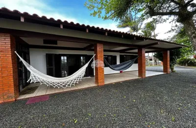 Casa com 2 quartos à venda na loteamento parque residencial rosa i, 49, centro, balneário barra do sul, 140 m2 por r$ 550.000