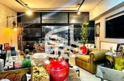 Oportunidade Única: Studio/ Sala Comercial no Edifício Mirante do Vale, Centro de São Paulo por R$ 330.000