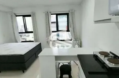 Studio à venda com 24m², mobiliado, vista livre e sol da manhã – próximo ao metrô são joaquim (liberdade)
