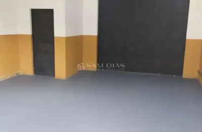 Galpão Comercial com 660 m² na Av. Rudge – Bom Retiro | Alto Fluxo e Logística Estratégica