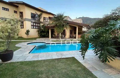 Alphaville 10 - r$ 3.500.000,00 em excelente localização no condomínio, vista deslumbrante e um lazer com muita área verde, piscina, varanda gourmet