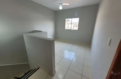 Casa sobreposta para venda em praia grande, sítio do campo, 2 dormitórios, 1 banheiro, 1 vaga