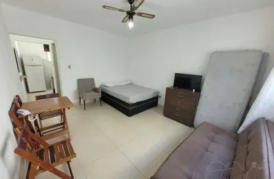 Kitnet para Venda em Praia Grande, Canto do Forte, 1 dormitório, 1 banheiro, 1 vaga