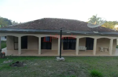 Chácara com 3 quartos, condomínio lagoinha, jacareí, cod: 8533