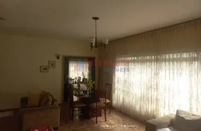 Casa com 2 quartos, jardim pereira do amparo, jacareí - r$ 700 mil, cod: 13659