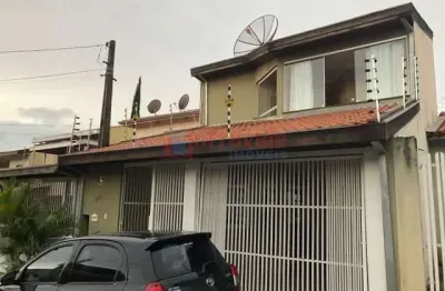 Sobrado com 4 quartos, loteamento villa branca, jacareí - r$ 800 mil, cod: 10896