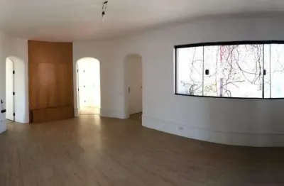 Apartamento com 4 quartos para alugar no Morumbi, São Paulo 