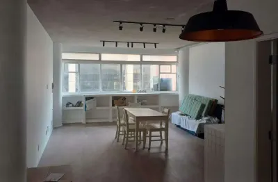 Locação de sala comercial com 50 metros em frente ao metro brigadeiro
