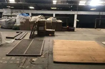 Galpão industrial próximo ao metrô são mateus com 1100 metros de área útil