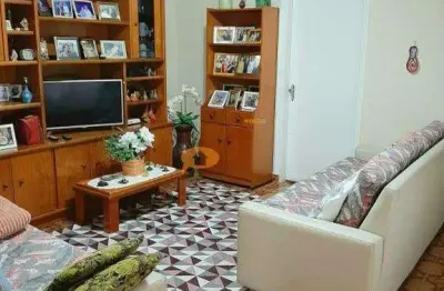 Sobrado com 03 dormitórios, 01 suíte e 03 vagas - ipiranga