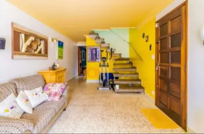 SOBRADO à venda, 3 quartos, 2 suítes, 2 vagas, Bosque da Saúde - São Paulo/SP