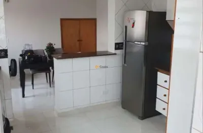 Casa em condomínio fechado com 241 m² na zona oeste!