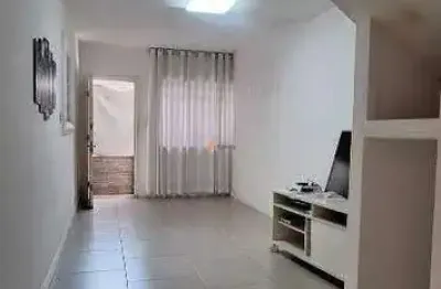 Sobrado 2 Dormitórios com Suíte, Varanda Gourmet – Ipiranga. Excelente Localização.