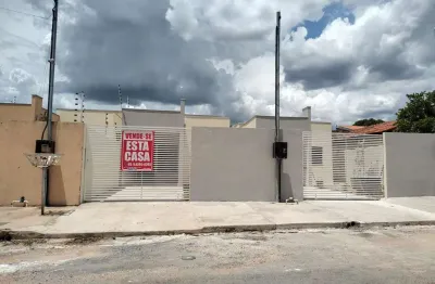 Casa para venda em cuiabá, alameda, 3 dormitórios, 1 suíte, 1 banheiro, 3 vagas